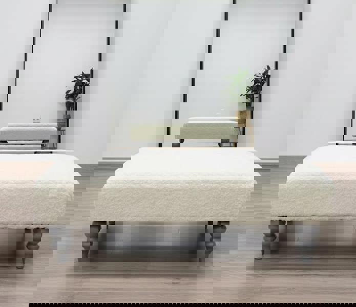 ISTOOLS Luxury Footstool – Soft Cozy Fur Bench for Living Room Comfort