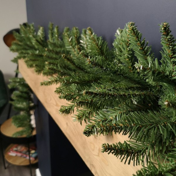 Samuel Alexander 2.7m x 25cm Plain Green Christmas Garland with 200 Bullet Tips