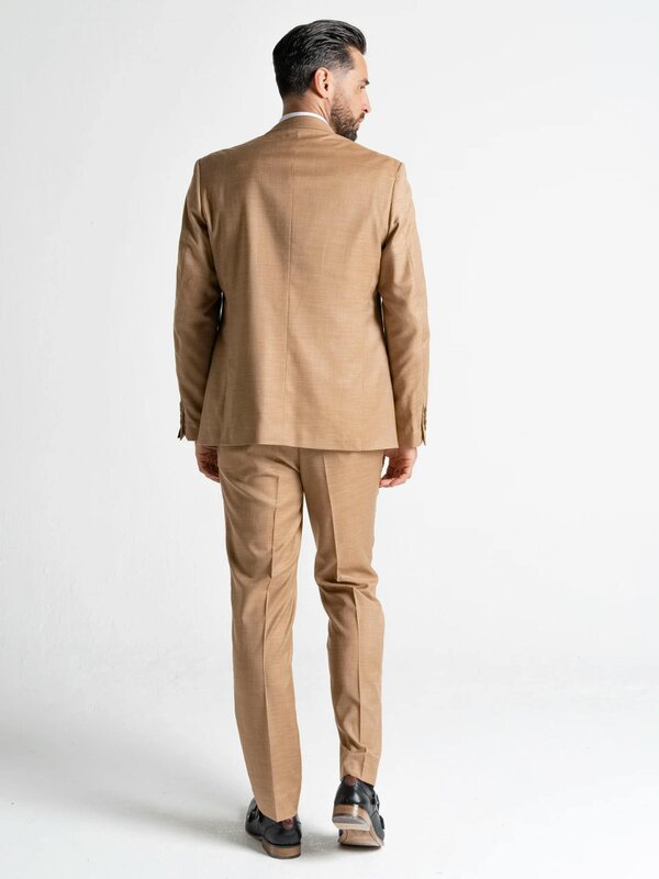V2 Classic Henry - Sand Three Piece Suit