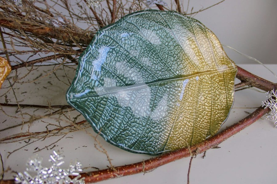 Glass Plate - Leaf Design - Green & Gold