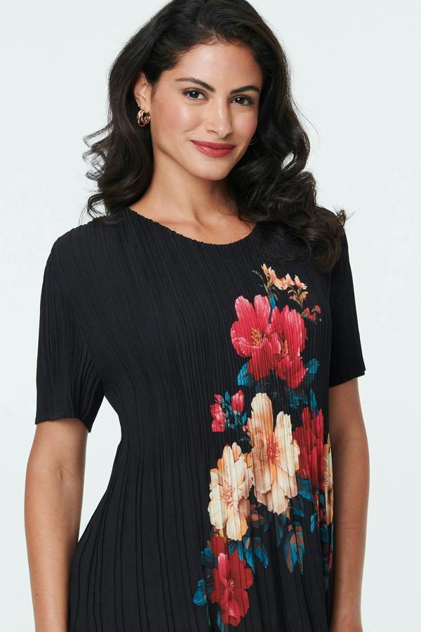 Black | Floral Short Sleeve Pleat Texture Blouse