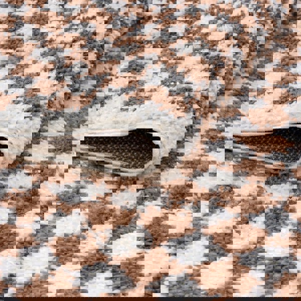 Moodi Shaggy Brown Rug, Tartan design, soft and comfortable pile | THE RUGS