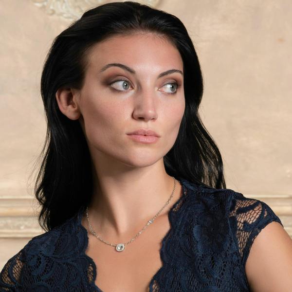 Halo Pendant Necklace with Cubic Zirconia - namana.london