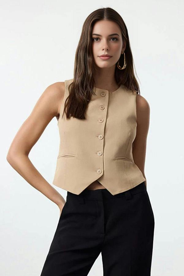 WOVCOR Fitted Crop Woven Vest