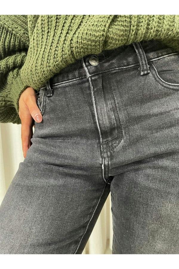 Kathryn Straight Leg High Waist Jeans - Black