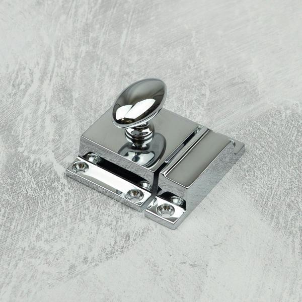 Handle & Home Polished Chrome Traditional Cabinet Latch