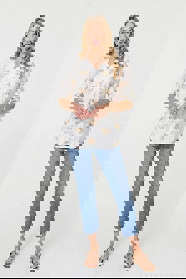 White | Embroidered Pleat 3/4 Sleeve Blouse
