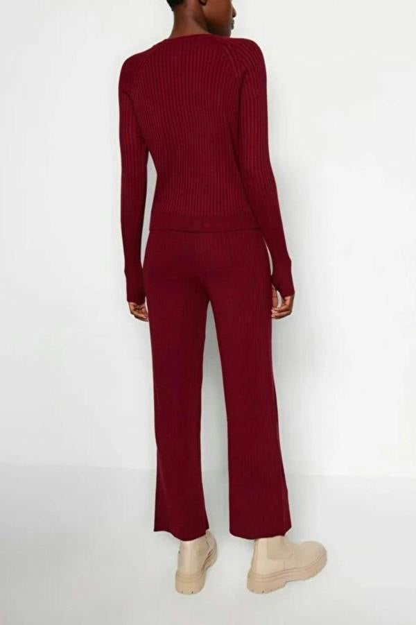 WOVCOR 2-Piece Basic Knit Set with Finger Detail