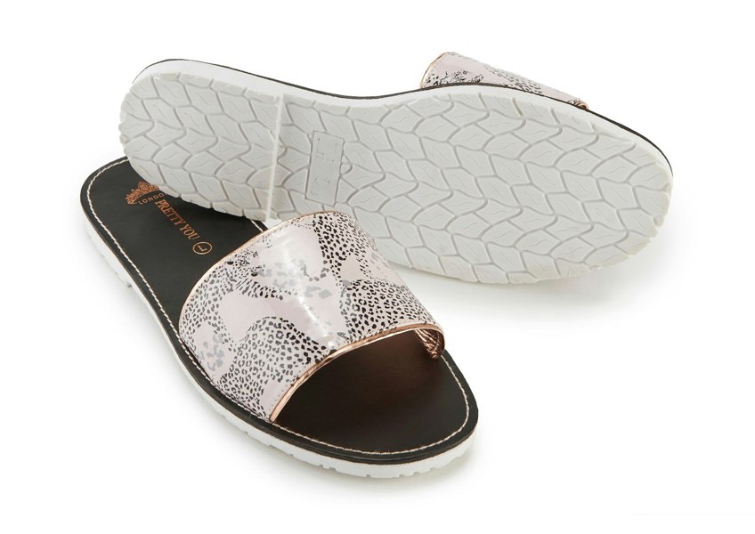 Pretty You London Leopard Printed Slide and Clutch Set