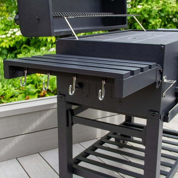 Monstershop XXL BBQ Smoker Grill & Union Jack Bunting