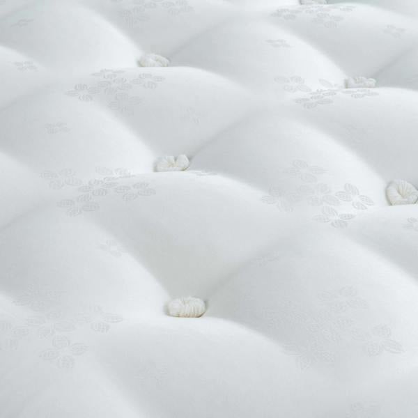 Wool 2000 Pocket Spring Mattress - temperature-regulating, close-up detail 2 | Soak and Sleep