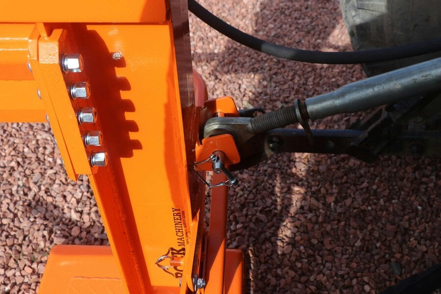 Rock Machinery 14ton Venom Tractor Mounted Log Splitter