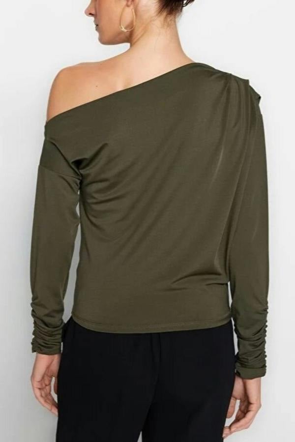 WOVCOR Asymmetrical Collar Flowing Knit Blouse