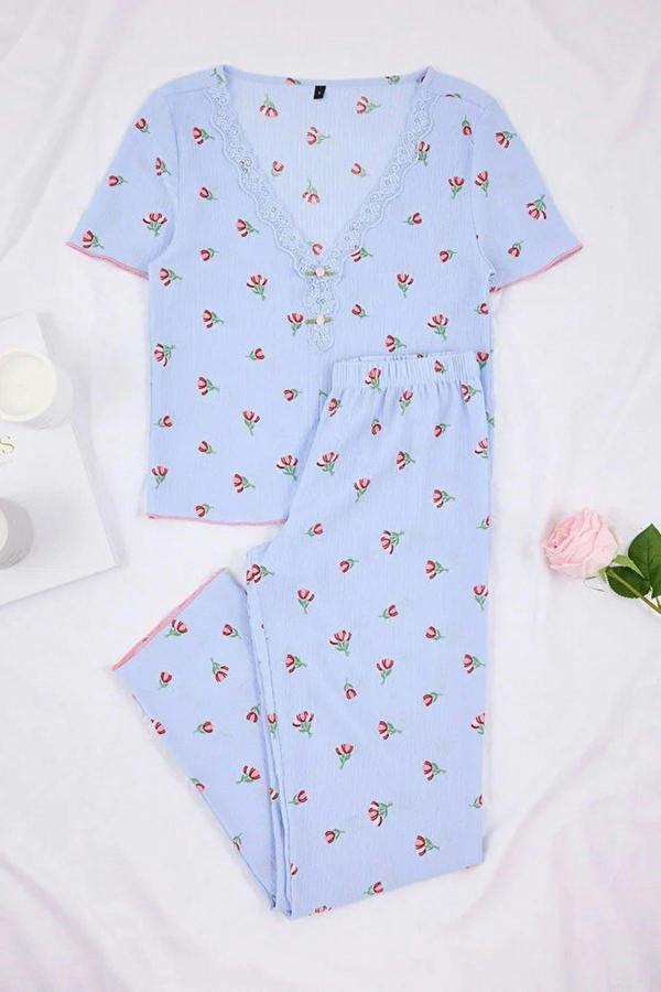 WOVCOR 2-Piece Floral Lace Detail Crinkle Textured Knitted Pajama Set