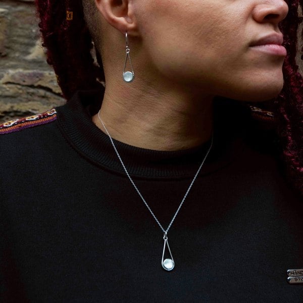 Handmade Stories Mother of pearl and silver 950 drop necklace
