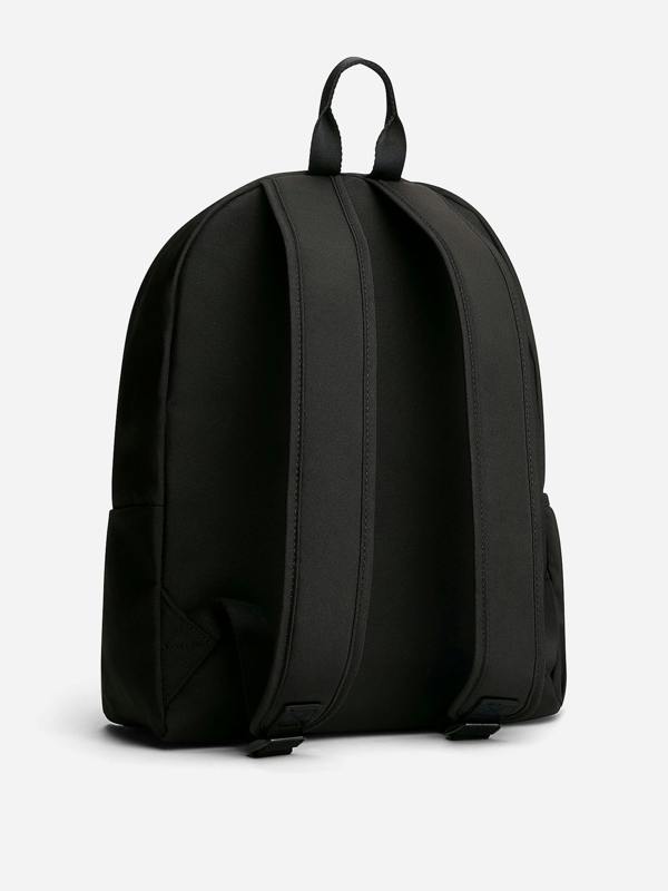 Tommy Hilfiger Kids Essential Flag Backpack in Black (40cm)
