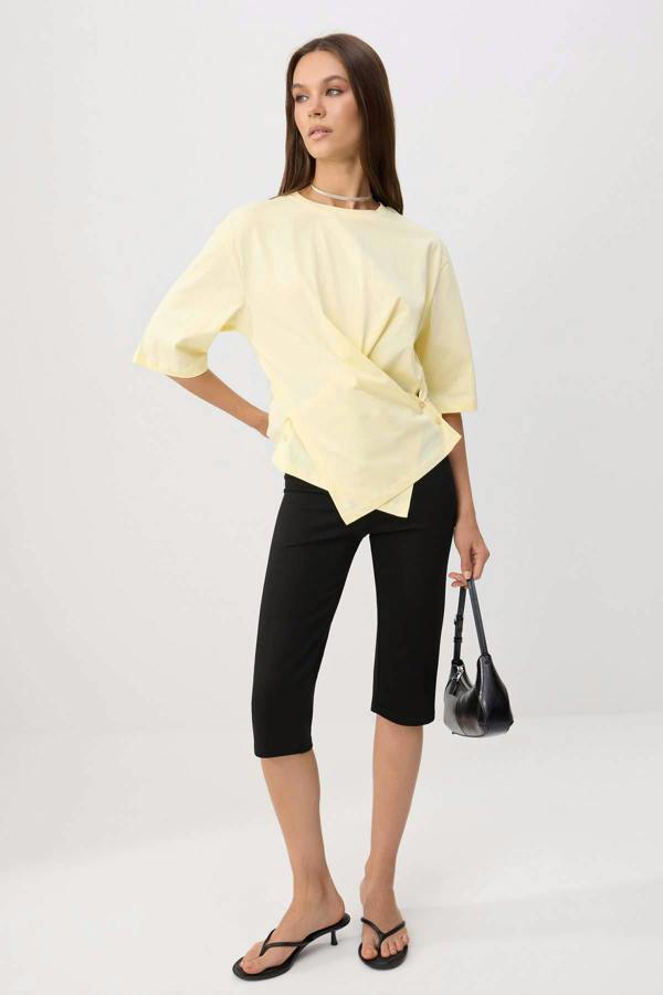Regular Fit Dropped Shoulder Crew Neck Short Sleeve T-Shirt