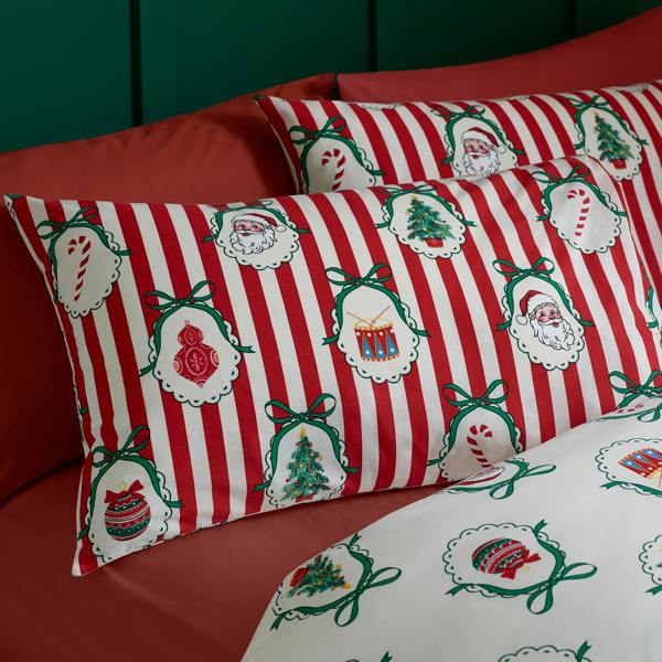Catherine Lansfield Christmas Vintage Stripe Reversible Duvet Cover Set Red