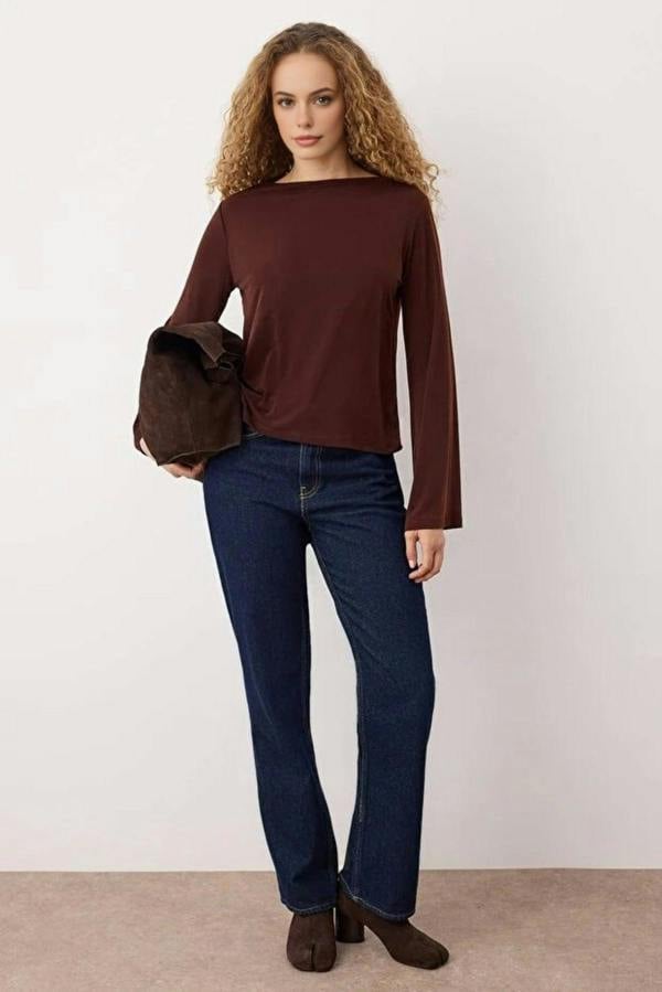 WOVCOR Relaxed Spanish Sleeve Flexible Knit Blouse