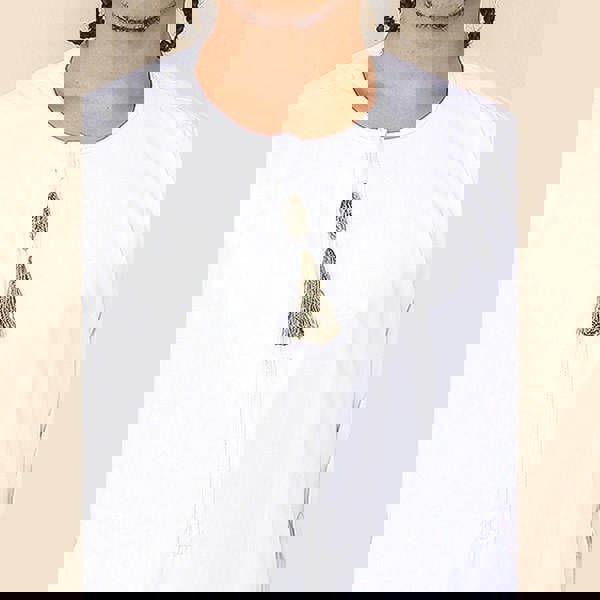 105_thobe_White-gold_L - 56, 105_thobe_White-gold_M - 54, 105_thobe_White-gold_S - 52, 105_thobe_White-gold_XL - 58, 105_thobe_White-gold_XXL - 60