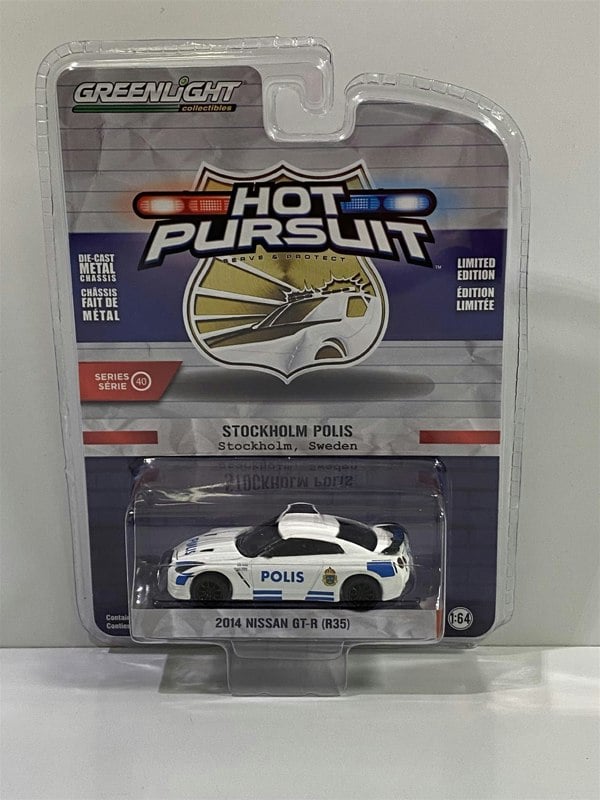 2014 nissan gt-r r35 stockholm polis hot pursuit 1:64 greenlight 42980d