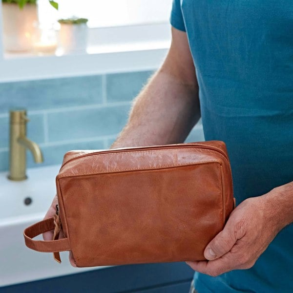 Paper High Leather Wash Bag