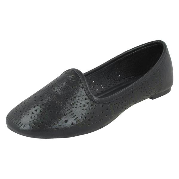 Spot On Ladies Spot On Punched Vamp Ballerinas