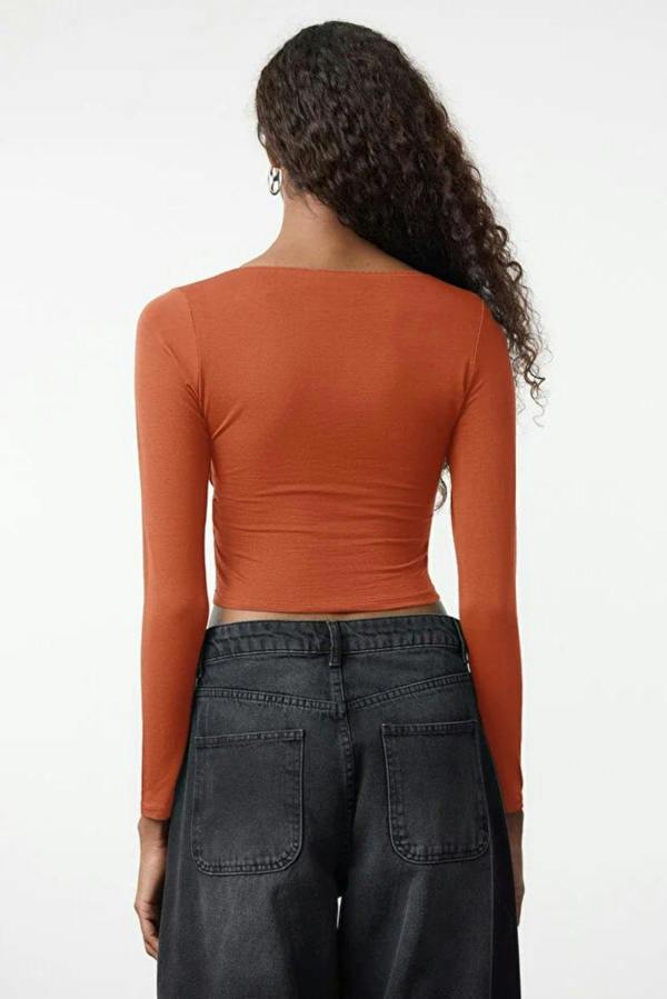 WOVCOR V-Neck Long Sleeve Crop Cotton Knit Blouse