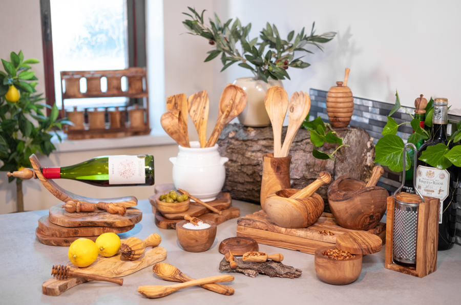 Verano Spanish Ceramics Olive Wood - Round Pestle & Mortar