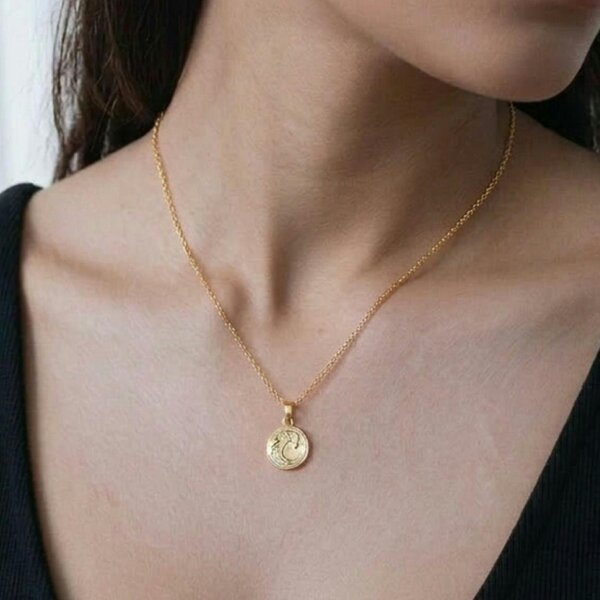 Uchi & Soto Nami Gold Wave Pendant