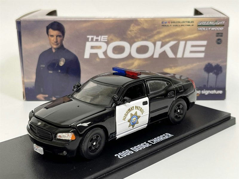 Greenlight The Rookie 2006 Dodge Charger Black White 1:43 Scale 86634