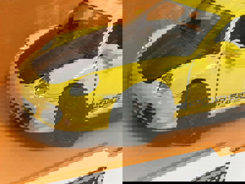 Jada Porsche Hyperspec 911 Turbo 997 2007 Yellow 1:24 Scale Jada 35493