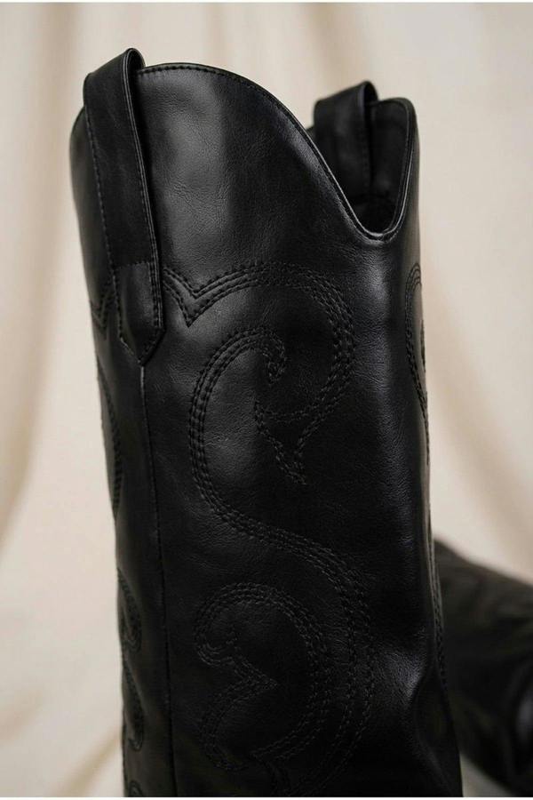 ikrush Ivy Womens Embroidered Western Cowboy Boots