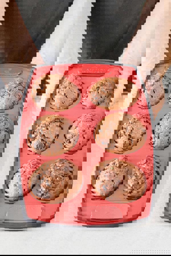 MasterClass Smart Silicone Flexible Six Hole Pan