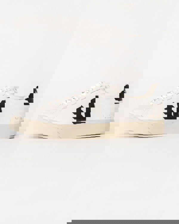 Veja Campo Leather Mens Trainers - White/Black - CHO - Designer Mens Trainers