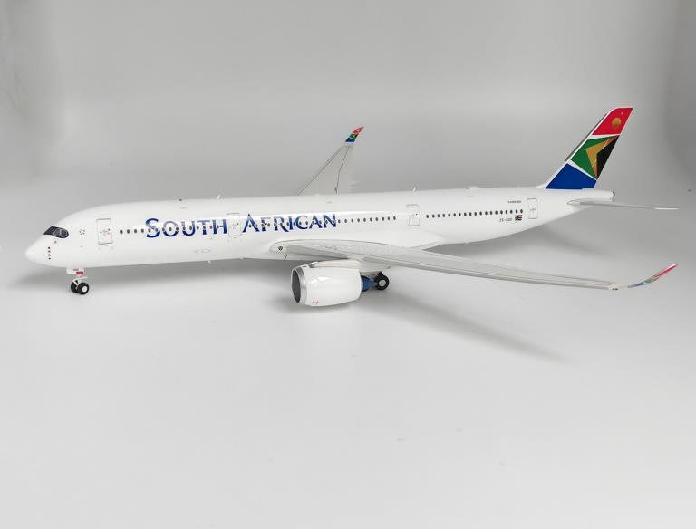 MCSlots South African Airways Airbus A350-900 ZS-SDD 1:200 Inflight200 IF359SA0823