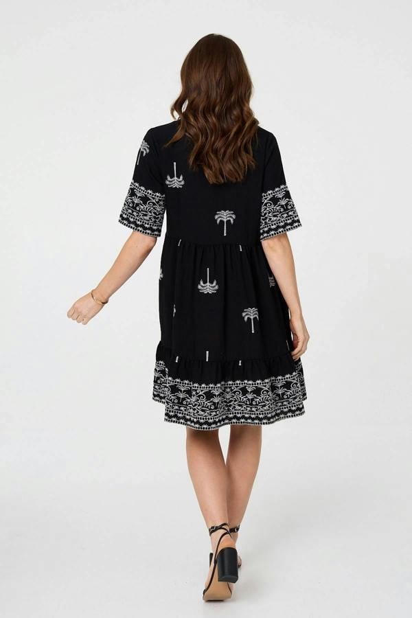 Black | Border Print 1/2 Sleeve Short Dress