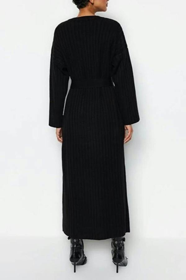 WOVCOR Ribbed Knitted Dress with Belt Detail