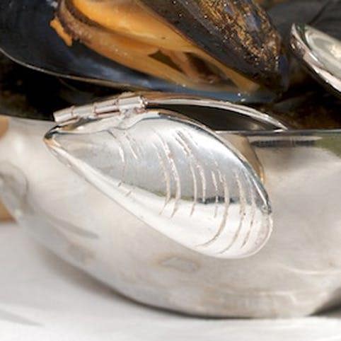 Culinary Concepts Pair of Mussel Eaters