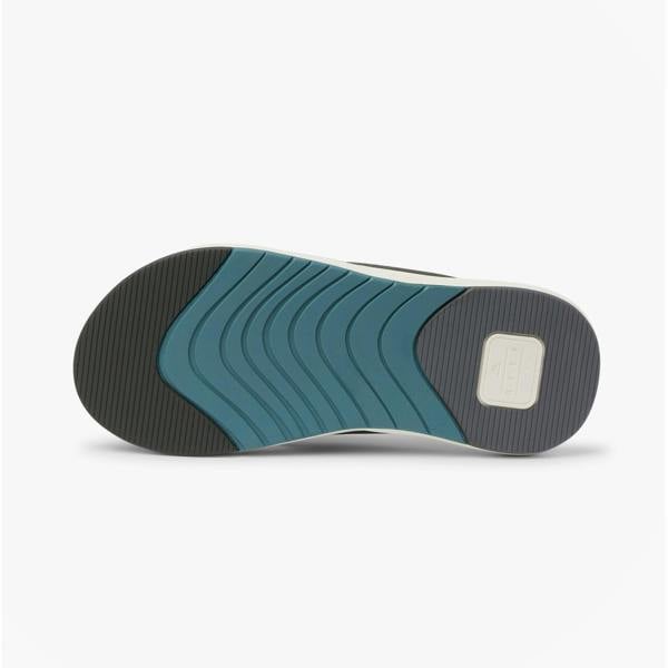 Reef CUSHION NORTE Toe-Post Sandals in Grey