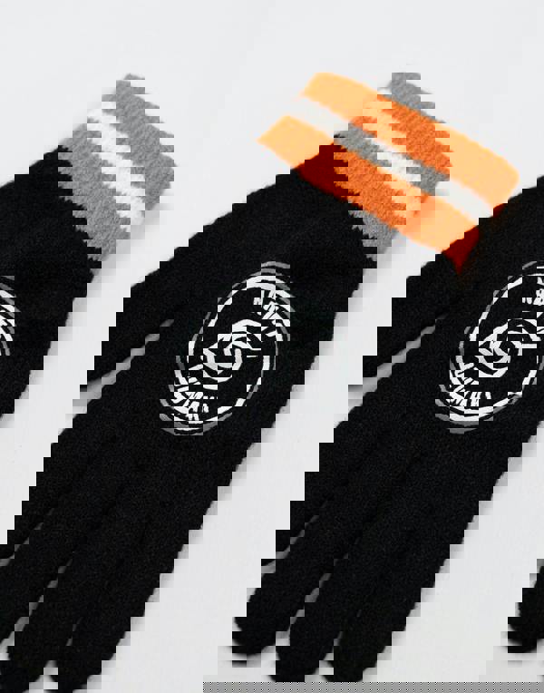 Naruto Boys Black Character Beanie and Gloves Set (One Size)