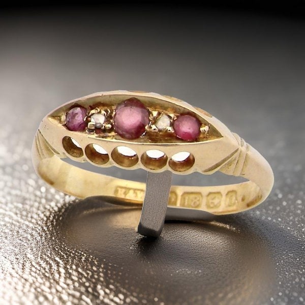 Vintage Tom An antique Ruby and Diamond Ring