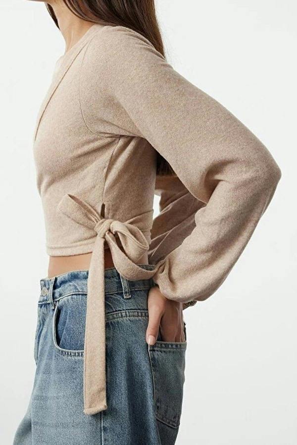 WOVCOR Soft Tie Detail Long Sleeve Knitted Blouse