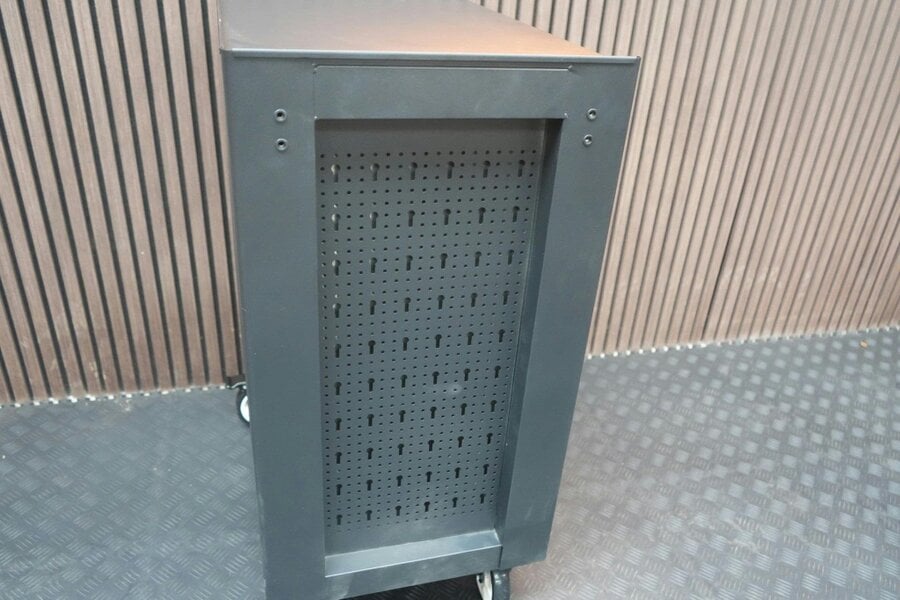 Rock Machinery Rock RT-075 28" Steel Tool Chest with cabinet