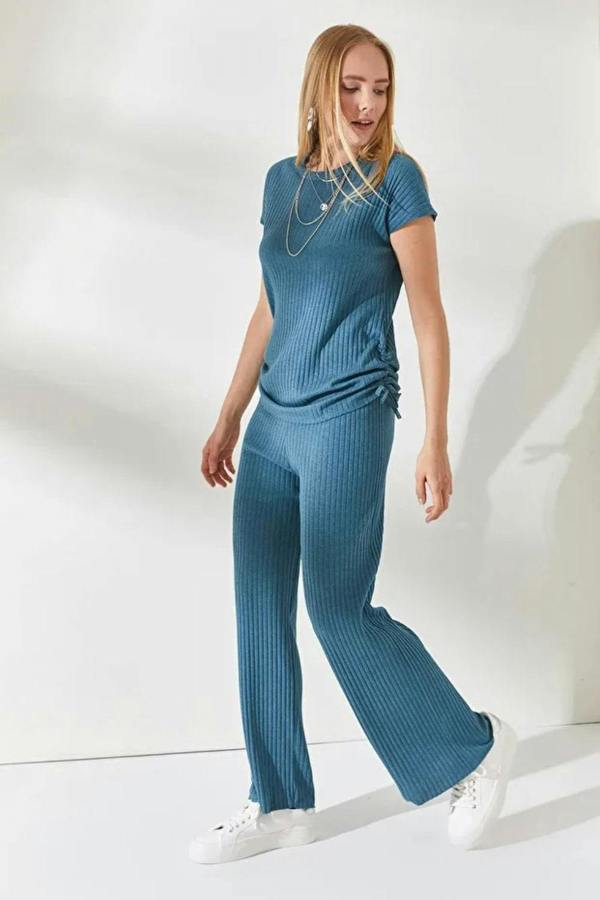 Hoxton Gal 2-Piece Set – Side-Ruched Blouse and Palazzo Pants