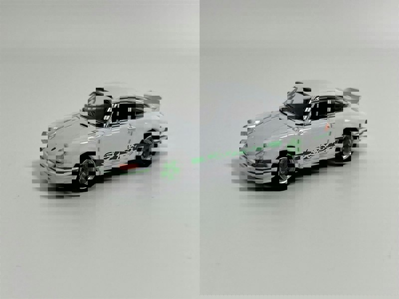 Mini GT Porsche 911 Carrera RS 2.7 Grand Prix White With Green Livery RHD 1:64 Mini GT MGT00801R