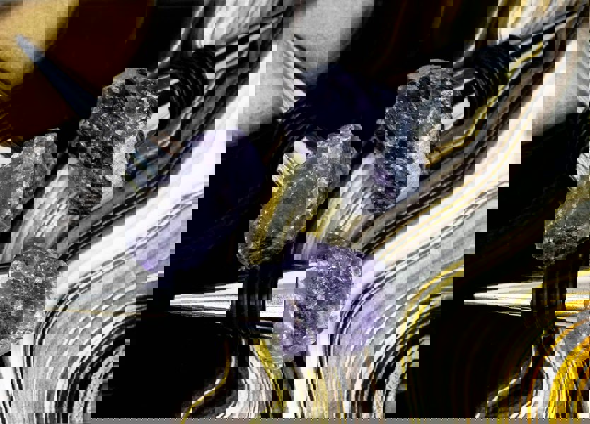 Maison des Cadeaux Amethyst Crystal Bottle Stopper