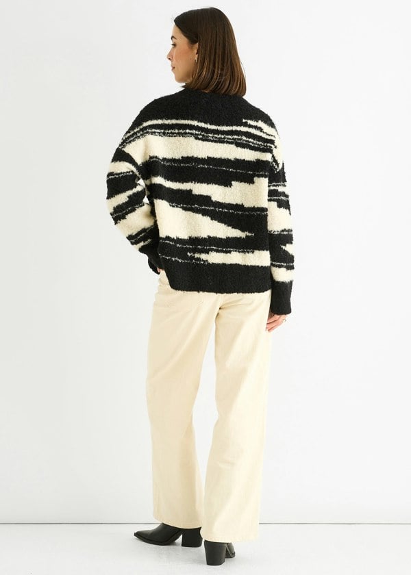 Gini London Mono Abstract Oversized Recycle Knit Jumper