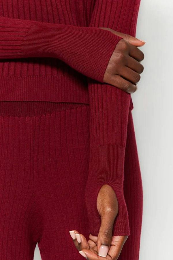 WOVCOR 2-Piece Basic Knit Set with Finger Detail