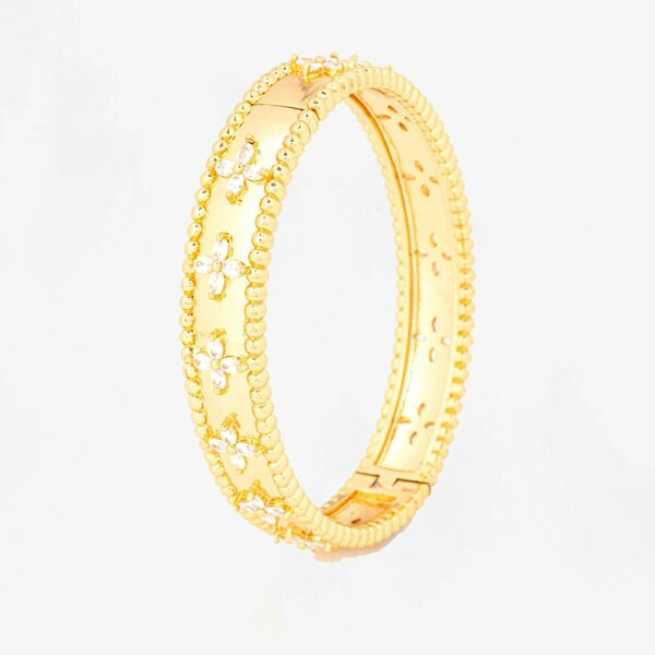 Uchi & Soto Kinmokusei Gold Flower Beaded Bangle